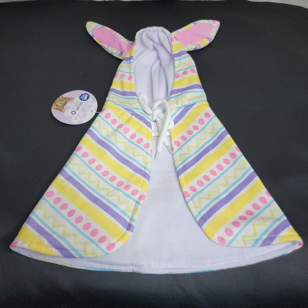 WHISKER CITY  "NO EGGS-CAUSES LET'S DRESS UP" CUTE CAPE FOR CATS